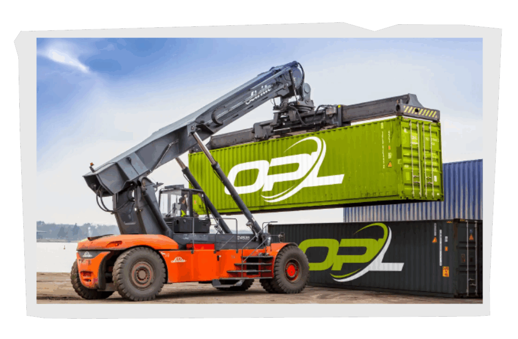 OPL-Container werden verladen